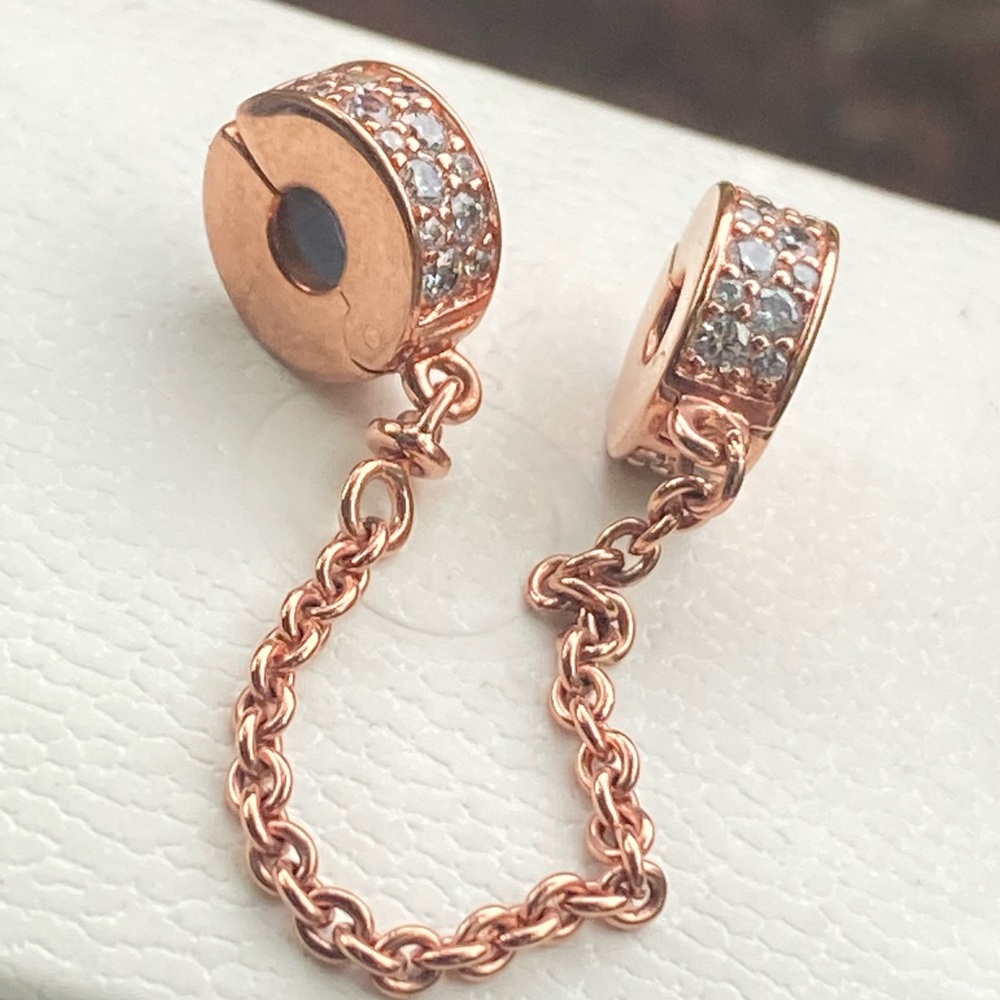 Pandora Rose Shining Elegance Safety Chain
